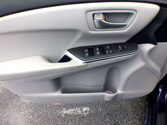 2017 Toyota Camry LE 4Dr Sedan